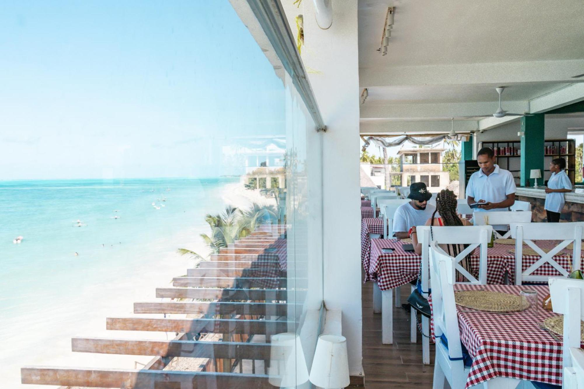 Pili Pili Tropical Beach จัมเบียนี ภายนอก รูปภาพ