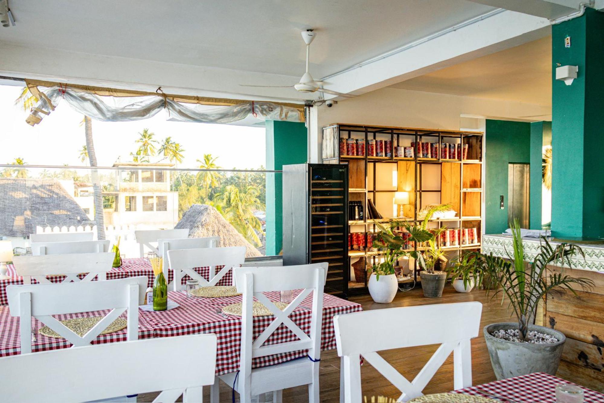 Pili Pili Tropical Beach จัมเบียนี ภายนอก รูปภาพ